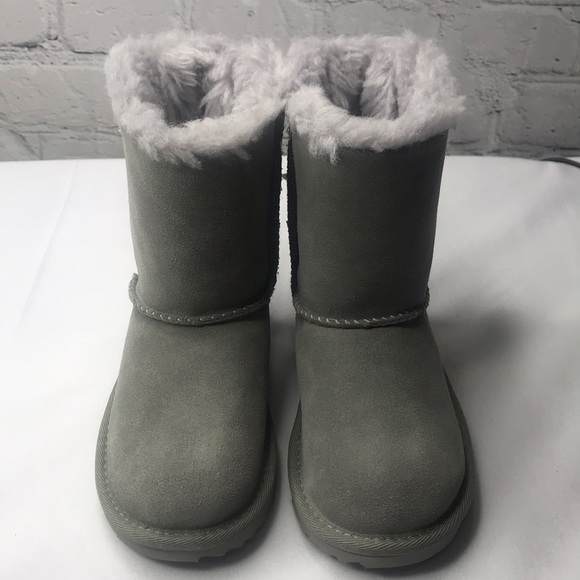 toddler size 10 uggs